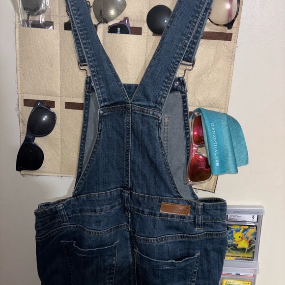 Denim Overalls doll house - Picture 2 of 5